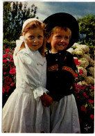 CP Couple D' Enfants En Costume De Cornouaille - Bretagne