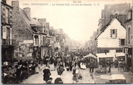 50 PONTORSON - La Grande Rue Un Jour De Marche  - Pontorson