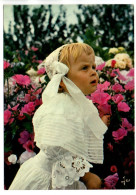 CP Petite Fille En Costume De Cornouaille - Bretagne