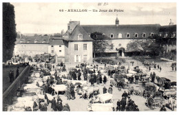 89 AVALLON - La Place Un Jour De Foire  - Avallon
