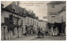 86 LES TROIS MOUTIERS - La Grande Rue  - Sonstige & Ohne Zuordnung