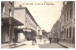 84 ORANGE - La Rue De La Republique  - Orange
