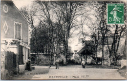 95 MENOUVILLE - La Place. - Andere & Zonder Classificatie