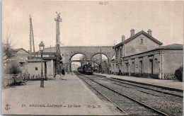 94 ARCUEIL CACHAN - L'interieur De La Gare, Les Quais. - Arcueil