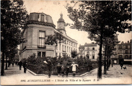 93 AUBERVILLIERS - L'hotel De Ville Et Le Square. - Aubervilliers