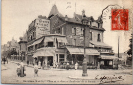 92 GARCHES - Place De La Gare Et Bld De La Station. - Garches