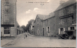 53 LASSAY - La Rue Du Champ De Foire  - Lassay Les Chateaux