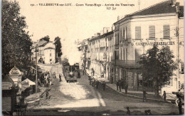 47 VILLENEUVE SUR LOT - Cours Victor Hugo , Arrivee Des Tramways. - Villeneuve Sur Lot