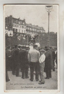 CPA PARIS PETITS METIERS - Le Dentiste En Plein Air - Straßenhandel Und Kleingewerbe