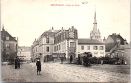 45 MONTARGIS - Place Du Patis. - Montargis