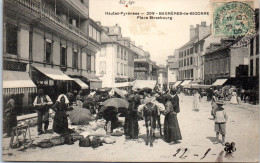 65 BAGNERES DE BIGORRE - La Place De Strasbourg  - Bagneres De Bigorre