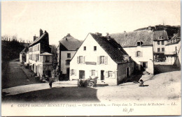 63 ROCHEFORT - Un Virage Dans La Traversee De Rochefort. - Andere & Zonder Classificatie