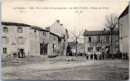 63 LA MOUTADE - La Place Du Fort. - Autres & Non Classés