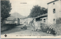63 FONT DE L'ARBRE - L'entree Du Village. - Autres & Non Classés