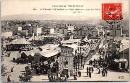 63 CLERMONT FERRAND - La Place Gambetta Un Jour De Foire -  - Clermont Ferrand