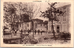 63 BEURRIERES - Pont Et Place De L'eglise (trou A Droite) - Other & Unclassified