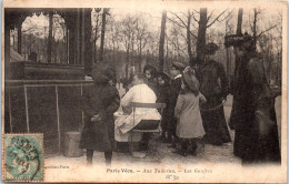 75 PARIS - Paris Vecu - Aux Tuileries, Les Gaufres. - Artesanos De Páris