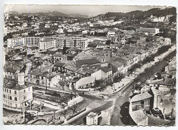 X126005 GARD BEAUCAIRE EN AVION AU DESSUS DE... BEAUCAIRE BOULEVARD MARECHAL FOCH ET CITE DES MARRONNIERS HLM H L M ? - Beaucaire