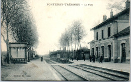 77 FONTAINE TRESIGNY - La Gare (arrivee D'un Train) - Autres & Non Classés