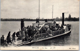 76 DUCLAIR - La Foule Sur Le Bac -  - Duclair