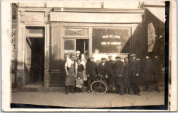 92 LEVALLOIS - CARTE PHOTO - Cafe 76 Rue Victor Hugo. - Levallois Perret