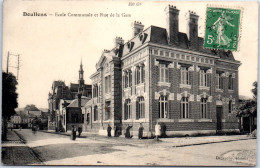 80 DOULLENS - Ecole Communale Et Rue De La Gare -  - Doullens