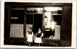 78 MANTES LA JOLIE - CARTE PHOTO - Hotel Non Situe (sept 1929) - Mantes La Jolie