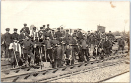 78 LES ESSARTS LE ROI - CARTE PHOTO - Personnels Du Chemin De Fer  - Les Essarts Le Roi