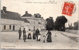 78 HOUDAN - Place Du Cygne - Avenue De La Republique  - Houdan