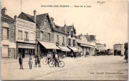 94 VILLIERS SUR MARNE - La Place De La Gare. - Villiers Sur Marne