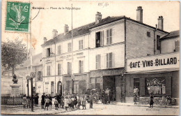 95 BEZONS - La Place De La Republique  - Bezons