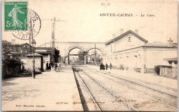 94 ARCUEIL CACHAN - Le Pont Et L'interieur De La Gare  - Arcueil