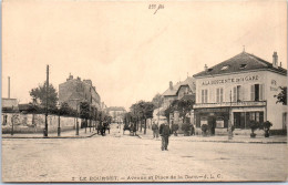 93 LE BOURGET - Avenue Et Place De La Gare. - Le Bourget