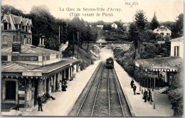 92 VILLE D'AVRAY - La Gare, Train Venant De Paris. - Ville D'Avray