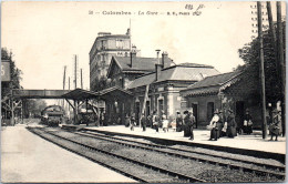 92 COLOMBES - La Gare, Les Quais. - Colombes
