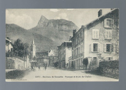 CPA - 38 - Environs De Grenoble - Voreppe Et Le Pic De Chalais - Animée - Circulée - Voreppe