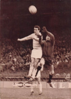 FOOTBALL  12/1961 VICTOIRE DU RACING CONTRE NICE 3-1 ICI LE GARDIEN DE NICE LAMIA PHOTO 18X13CM - Sport