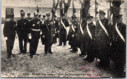 75007 PARIS - Une Revue A L'hotel Des Invalides  - Paris (07)