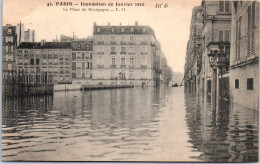75 PARIS - Crue De 1910 - La Place De Bourgogne  - De Overstroming Van 1910