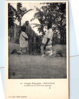 CONGO - BRAZZAVILLE - Priere Sur La Tombe D'un Camarade. - Frans-Kongo