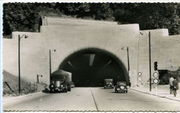 CPSM  Dentelée 9 X 14 Rhône LYON Entrée Du Tunnel Routier De La Croix Rousse  Camion Immatriculé   55 K 69  (?) - Other & Unclassified