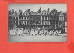 60 BEAUVAIS Carte Photo Animée Fete Cérémonie Ou Procession - Beauvais