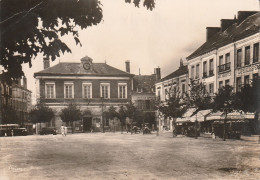 Chateauroux Place Du Marche Mairie - Chateauroux