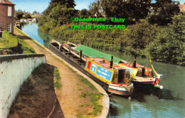 R355962 Britain Inland Waterways. Pair Of Narrow Boats At Braunston. Grand Union - World