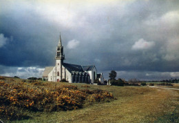 CPSM  SAINTE-ANNE-LA-PALUD  -  Chapelle Bretonne Sur Les Dunes. - Altri & Non Classificati