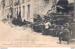 BELGIQUE PELOTON BELGE TIRANT SUR UN DETACHEMENT D'ARTILLERIE ALLEMANDE - Oorlog 1914-18