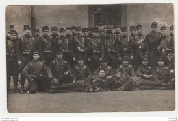 Groupe De Militaires N°26 Sur Col Infanterie ? - Regiments
