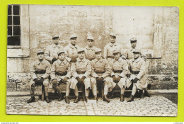 Groupe De Militaires N°7 Sur Cols Et Casquettes Infanterie Ou Artillerie ? VOIR DOS - Regimente