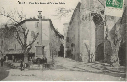 CPA04- RIEZ- Place De La Colonne Et Porte Des Prinets - Sonstige & Ohne Zuordnung