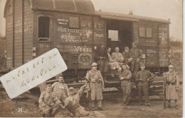 " Les Loups " Du 168ème Régiment D'Infanterie Qui Posent Devant Leur " Villa " ( Carte Photo ) - Reggimenti